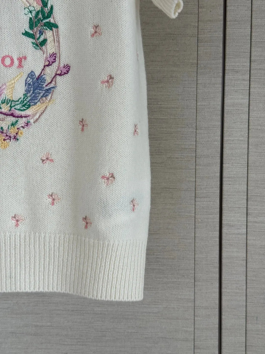 Short Sleeve Embroidered Sweater