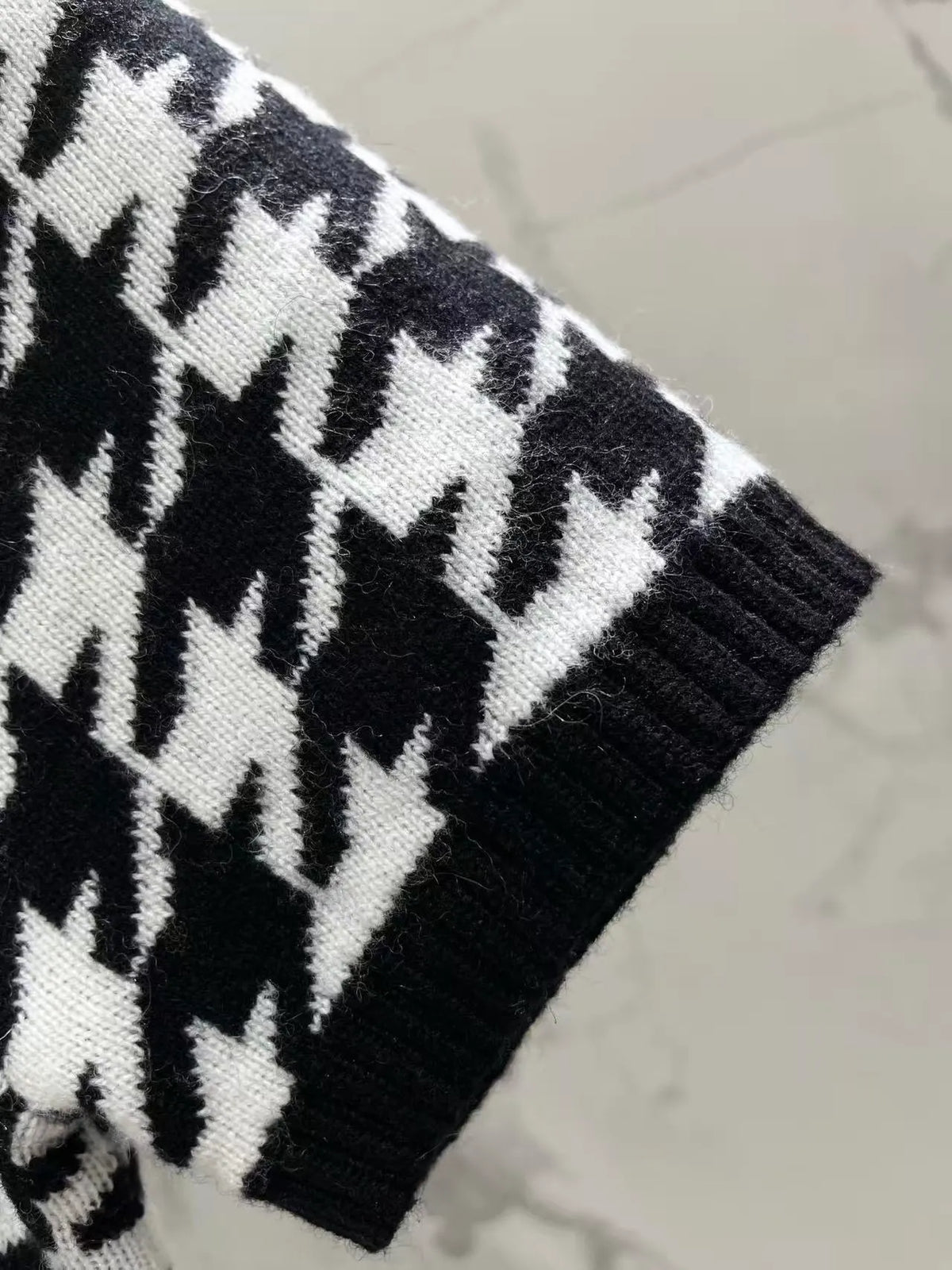 Houndstooth Bow Knit Short Sleeve