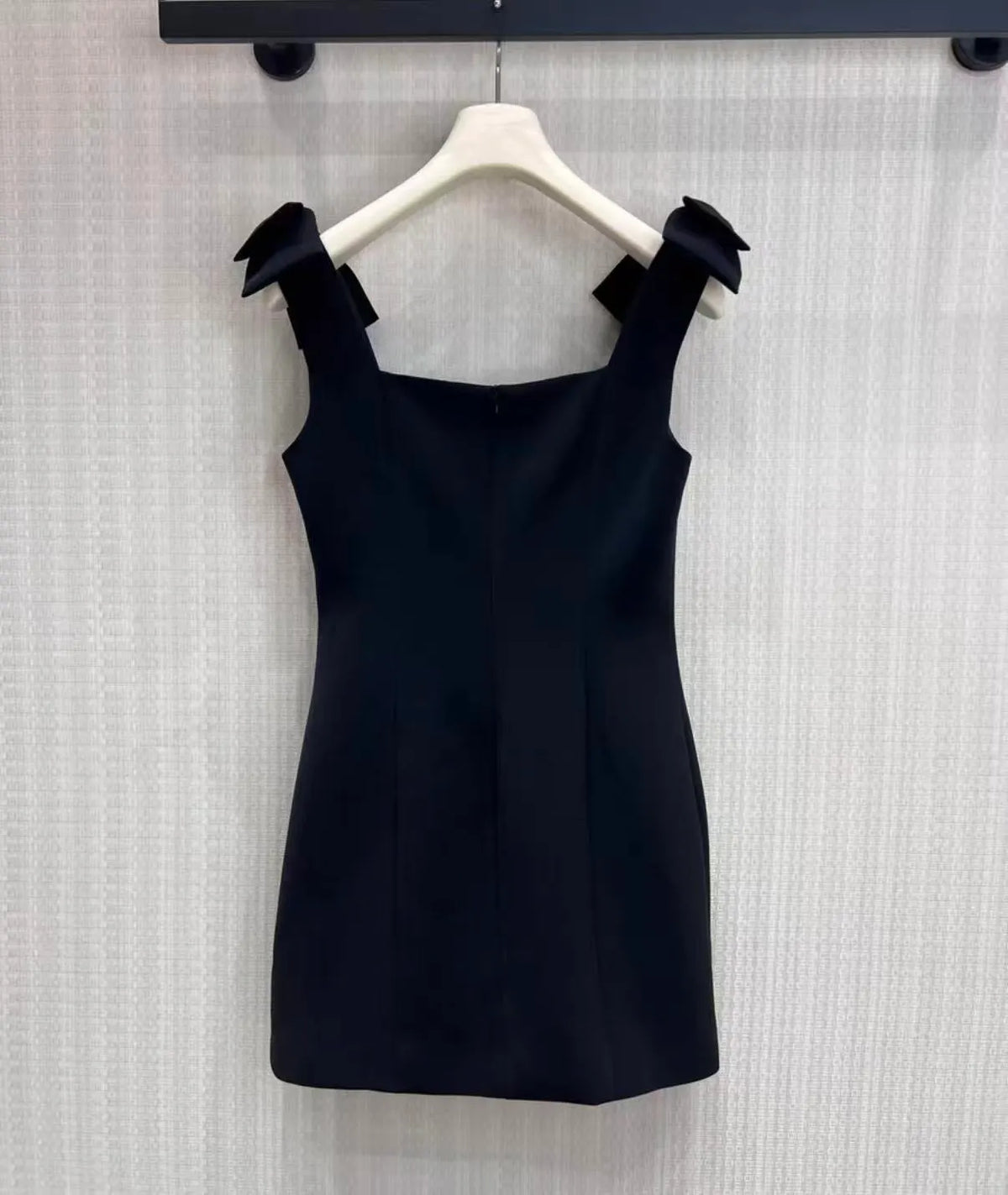 Bow Detail Sleeveless Dress