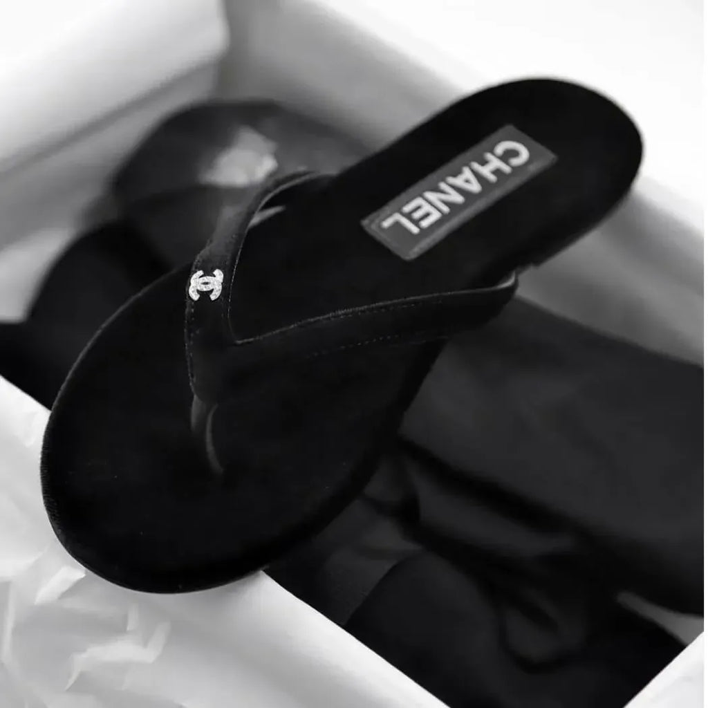 Casual Slim-Strap Velvet Flip-Flops