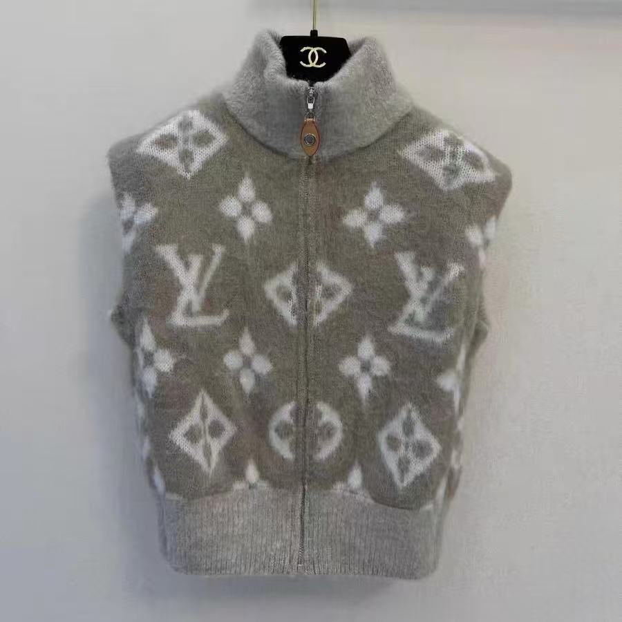 Cream Grey Stand-Collar Vest Jacket and Shorts Set