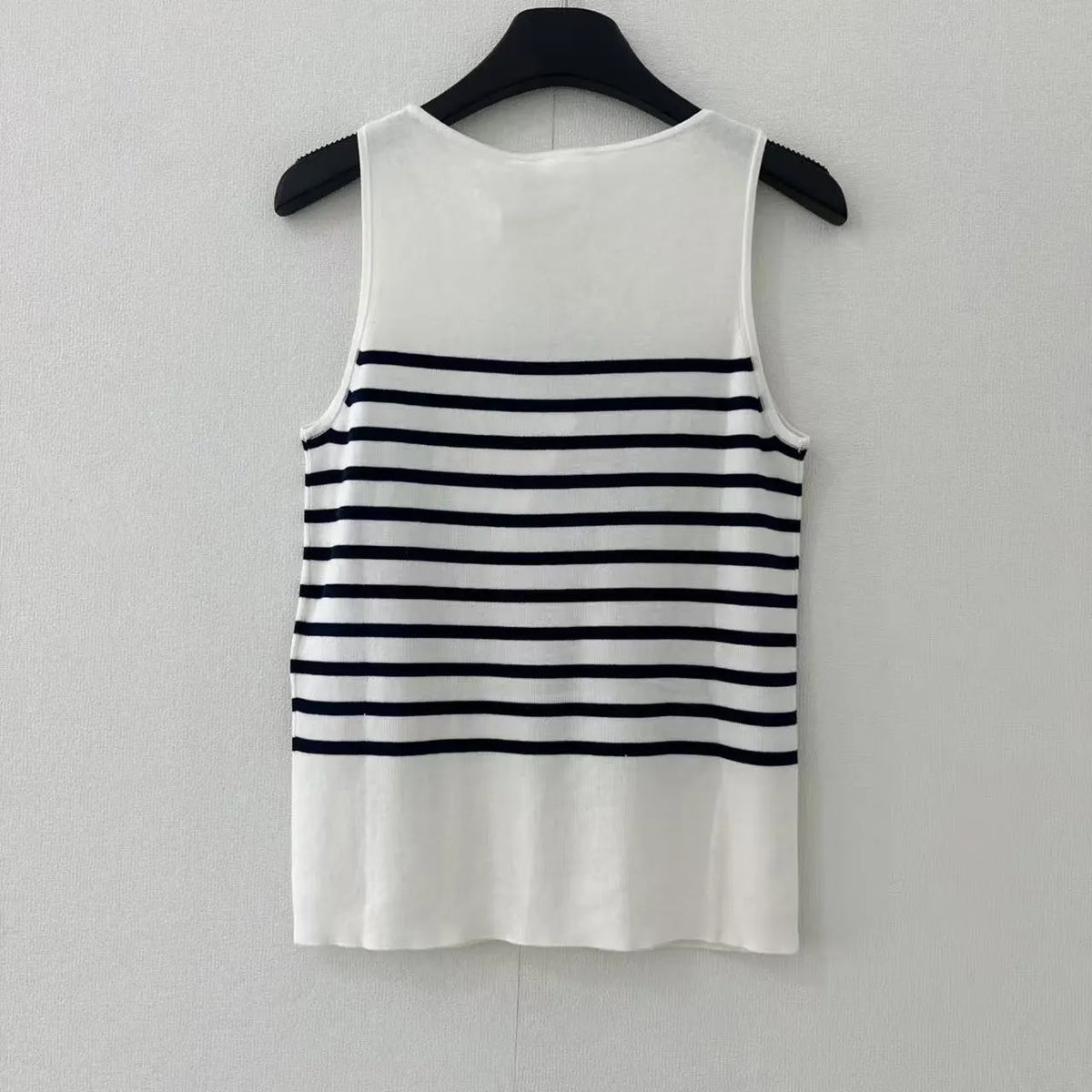 Partial Stripe Round Neck Vest
