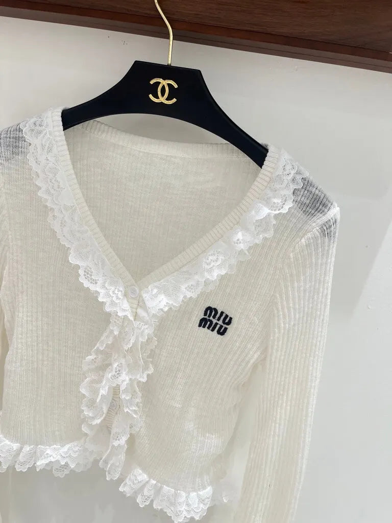 Embroidery Slim Long Sleeve Top