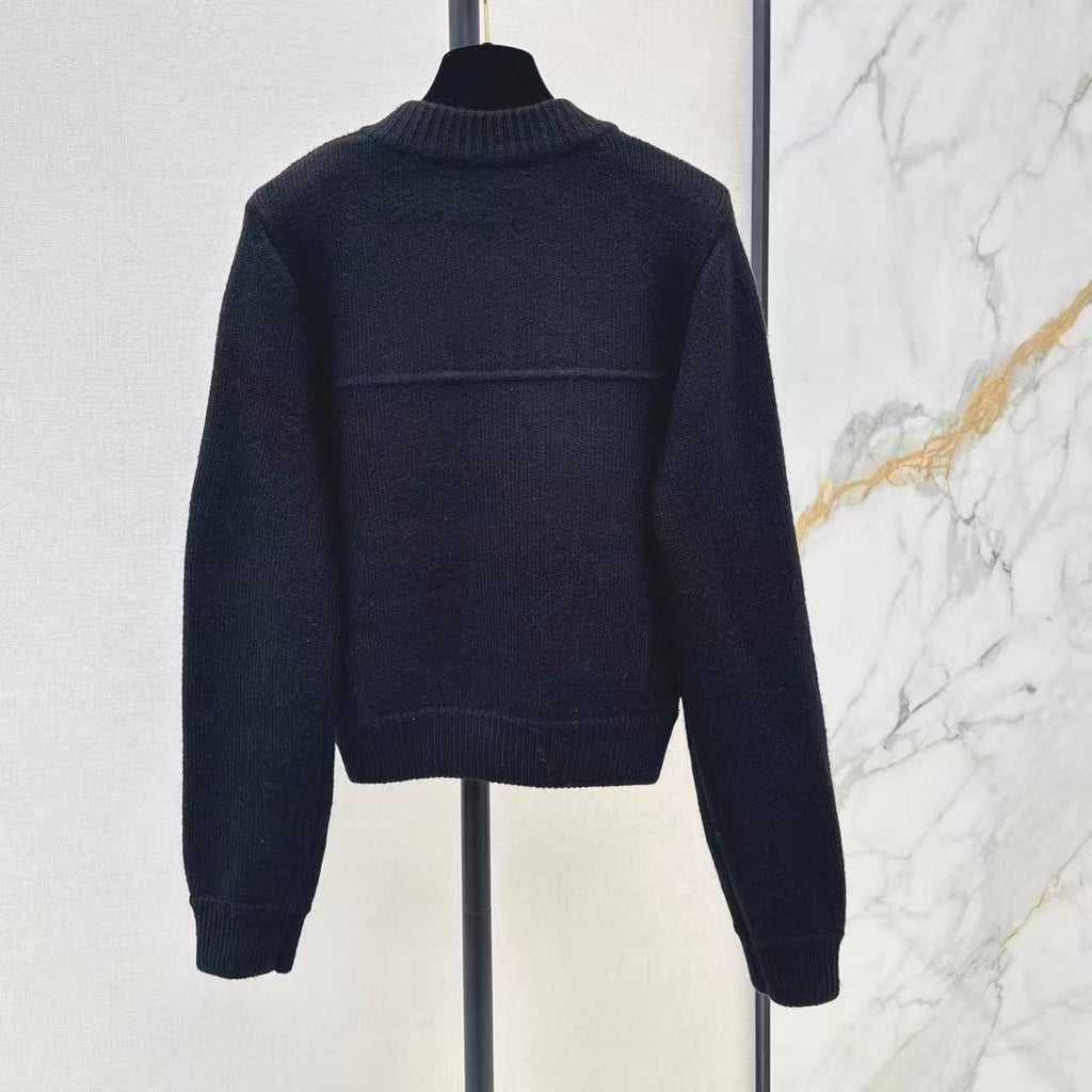 Classic Double-Pocket Decorative Cardigan