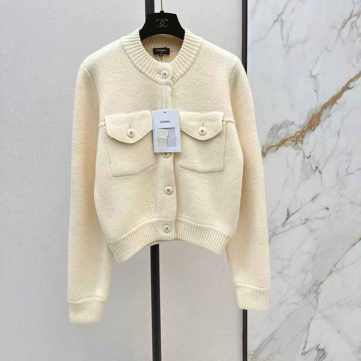 Classic Double-Pocket Decorative Cardigan
