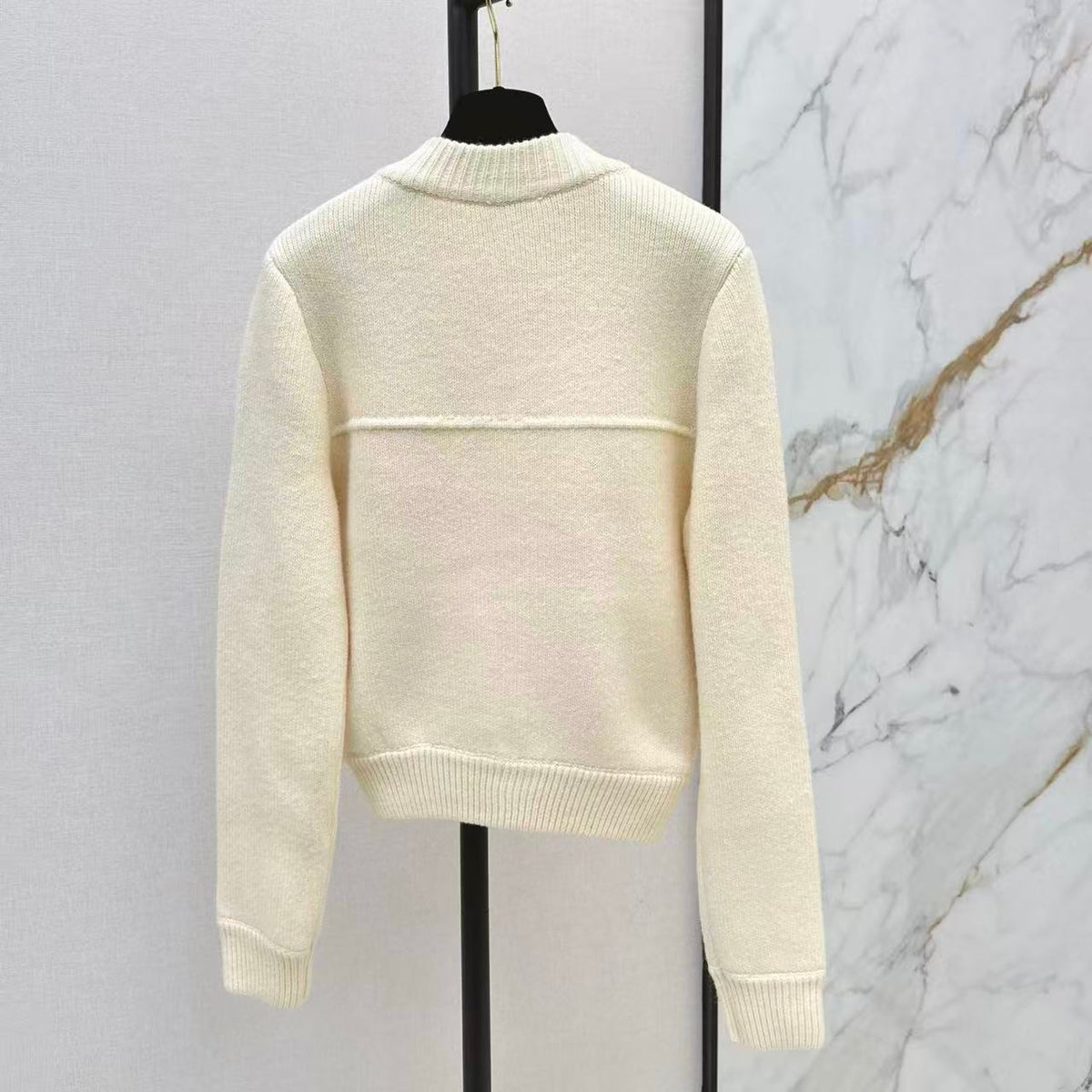 Classic Double-Pocket Decorative Cardigan