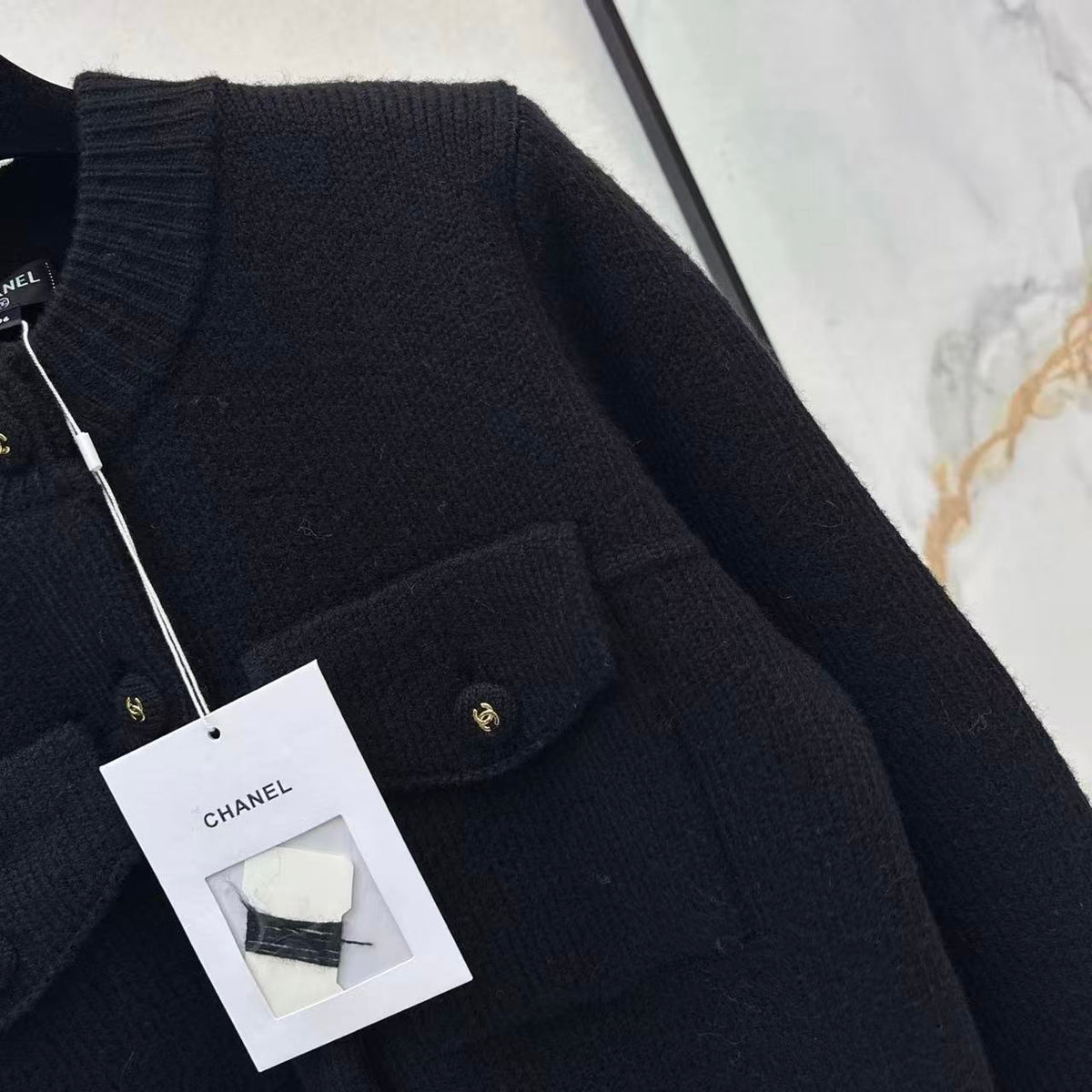 Classic Double-Pocket Decorative Cardigan