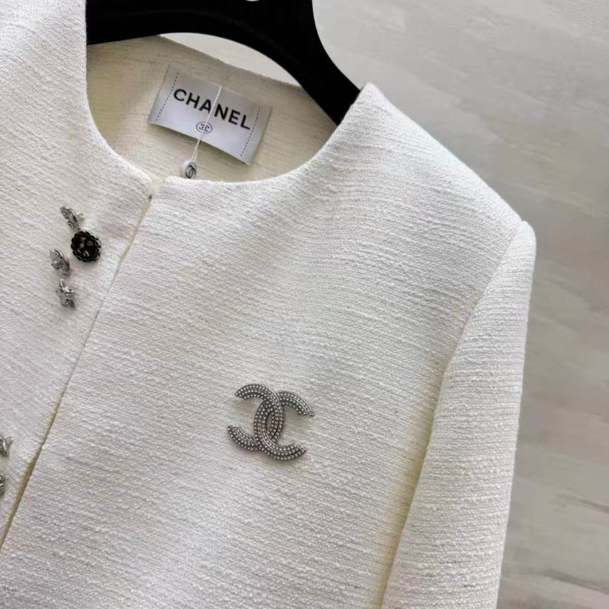Elegant Floral Button Design Jacket