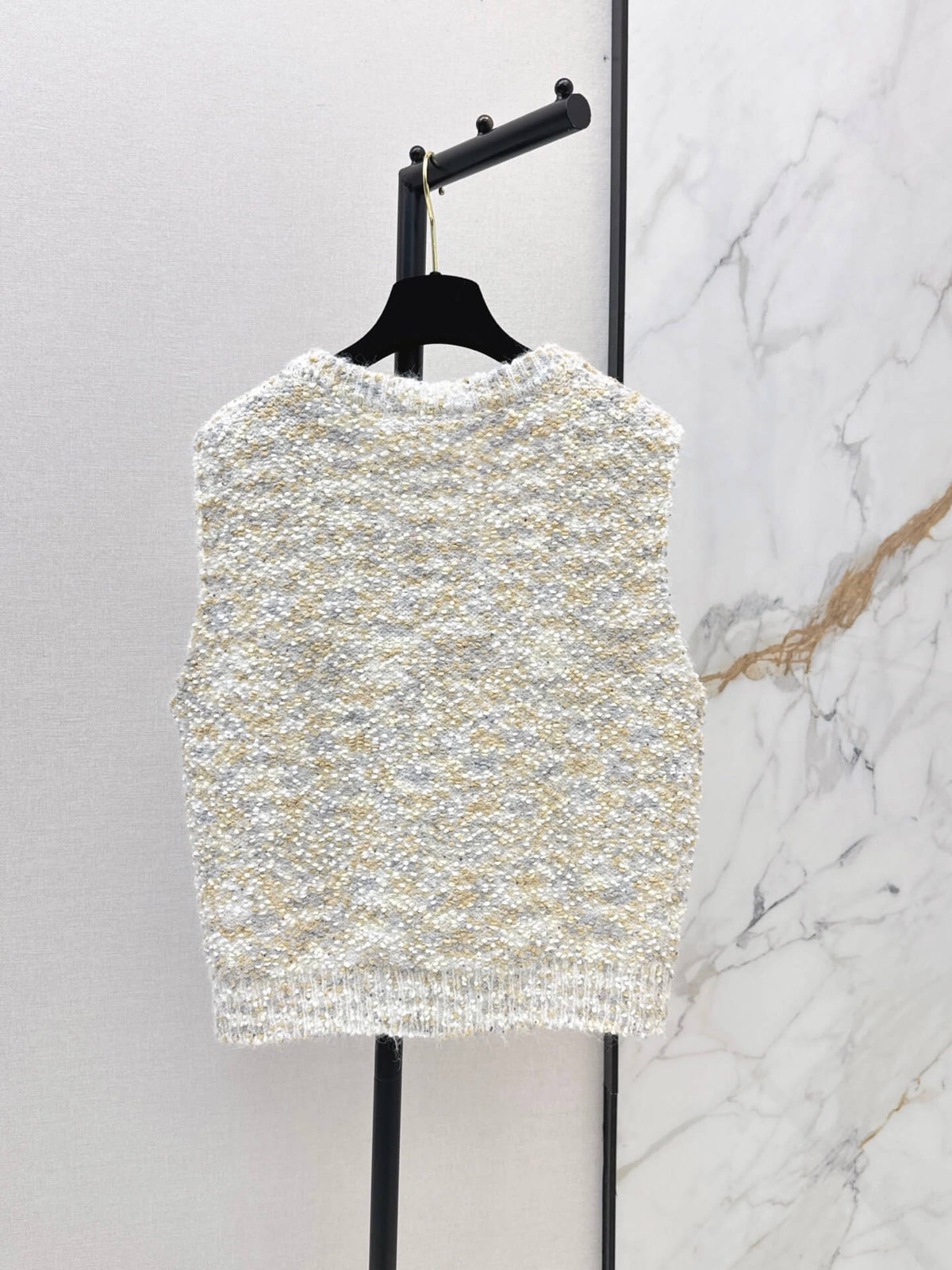 Fleck V-Neck Knit Vest
