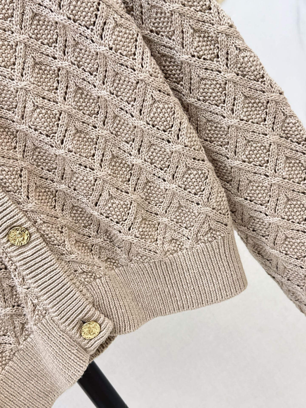 Diamond Hollow V-neck Knit Cardigan