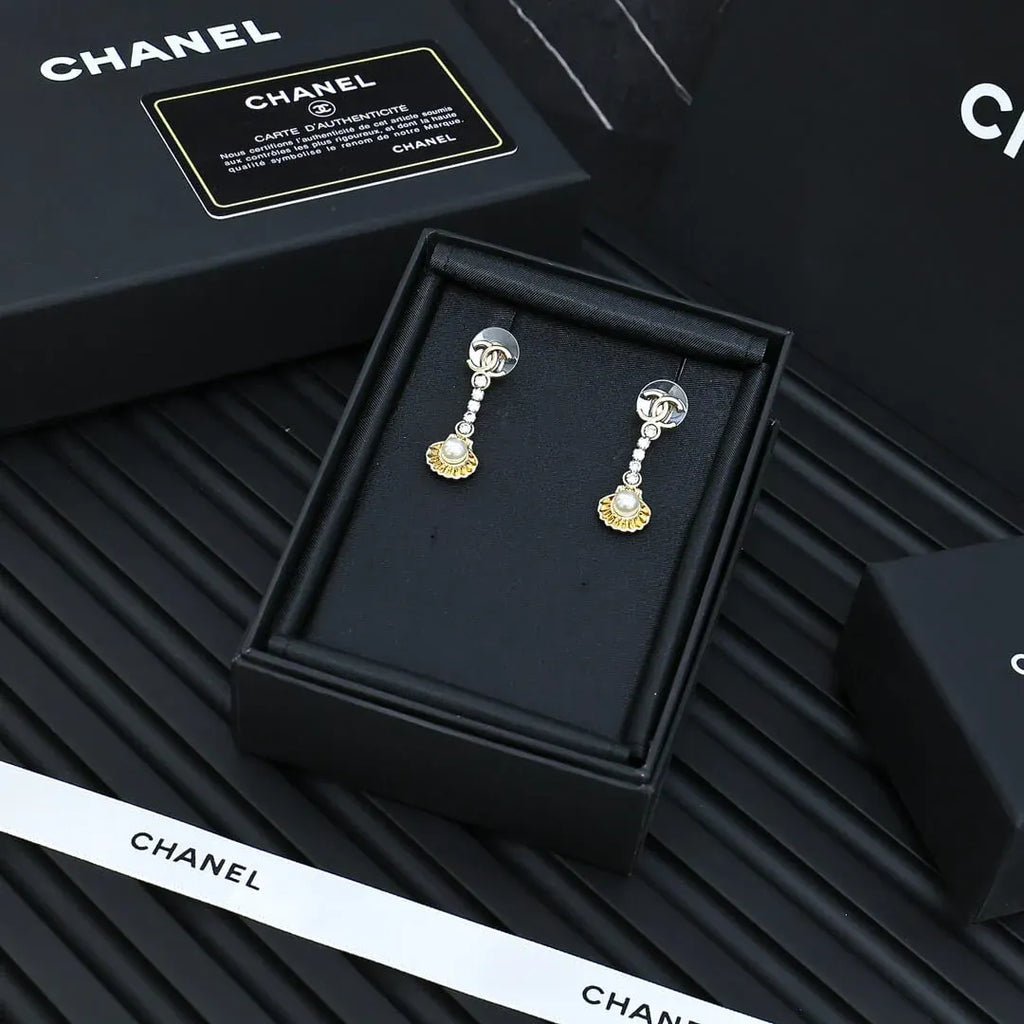 Fashion Shell Tassel Earrings