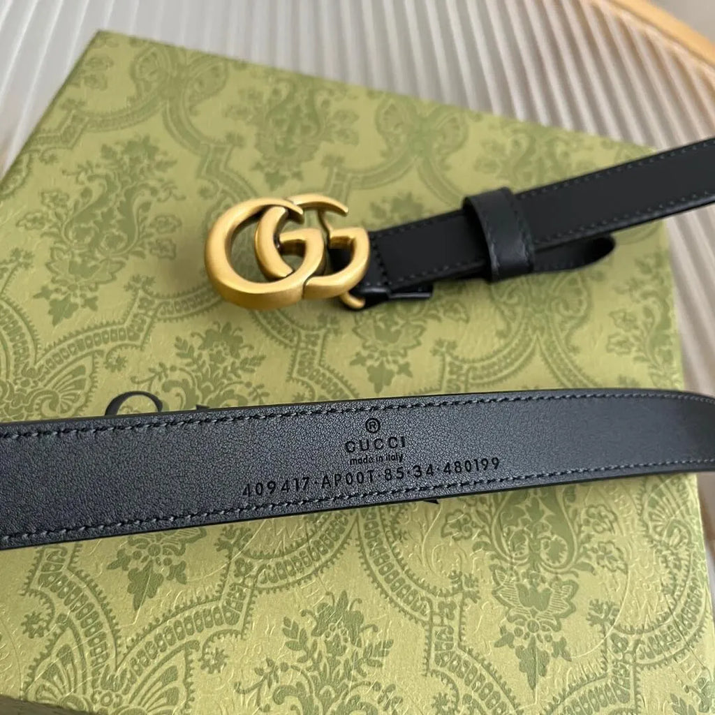 Classic Buckle Slim Belt