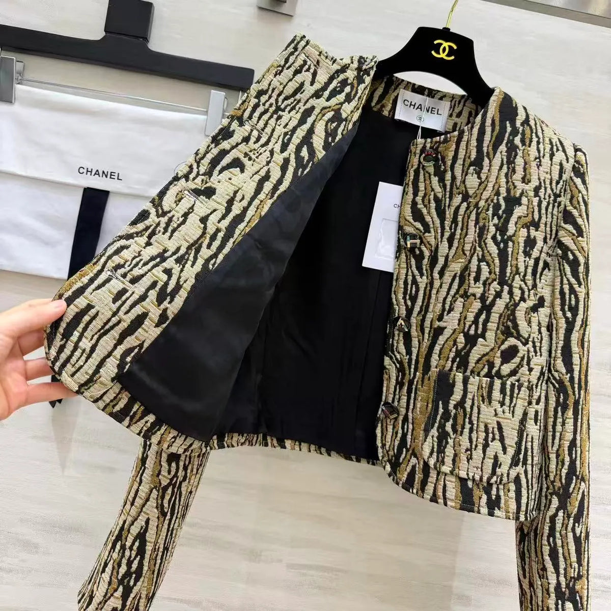 Woven Textured Leopard Short Jacket