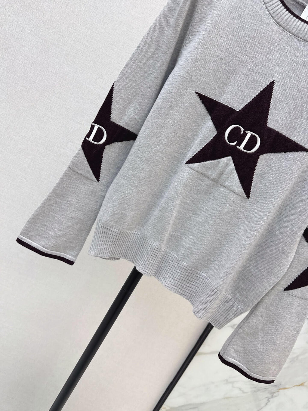 Star Pattern Long Sleeve Knit Top