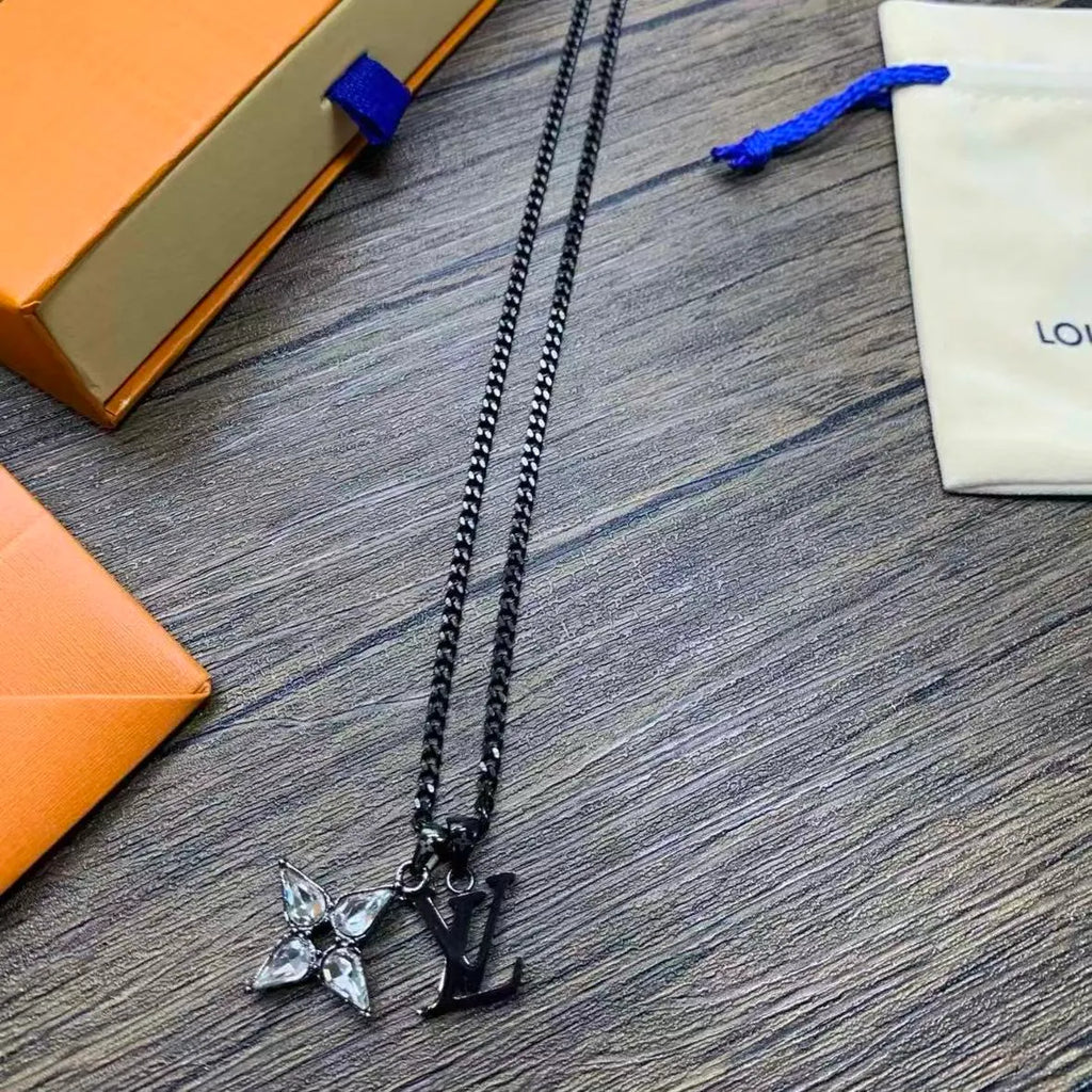 Black Silver Classic Necklace
