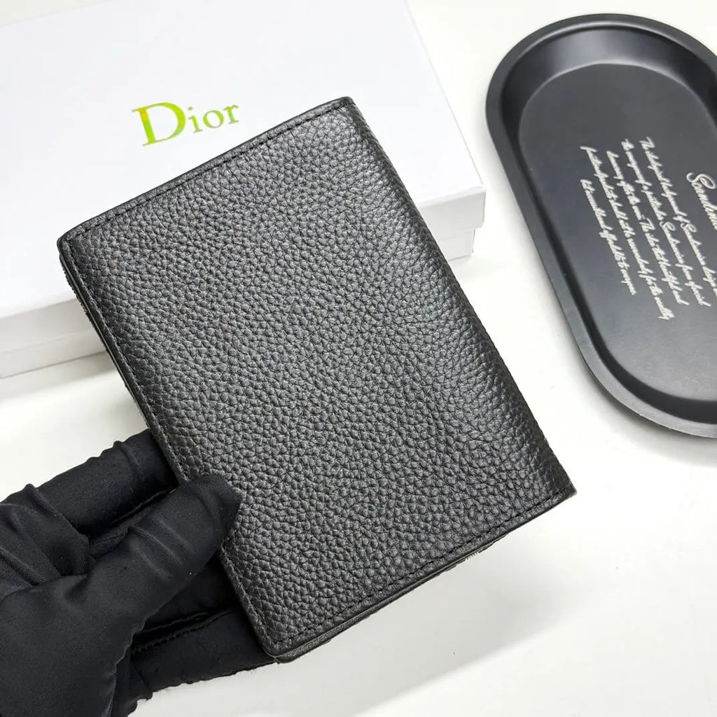 Classic Pattern Leather-Trimmed Short Wallet