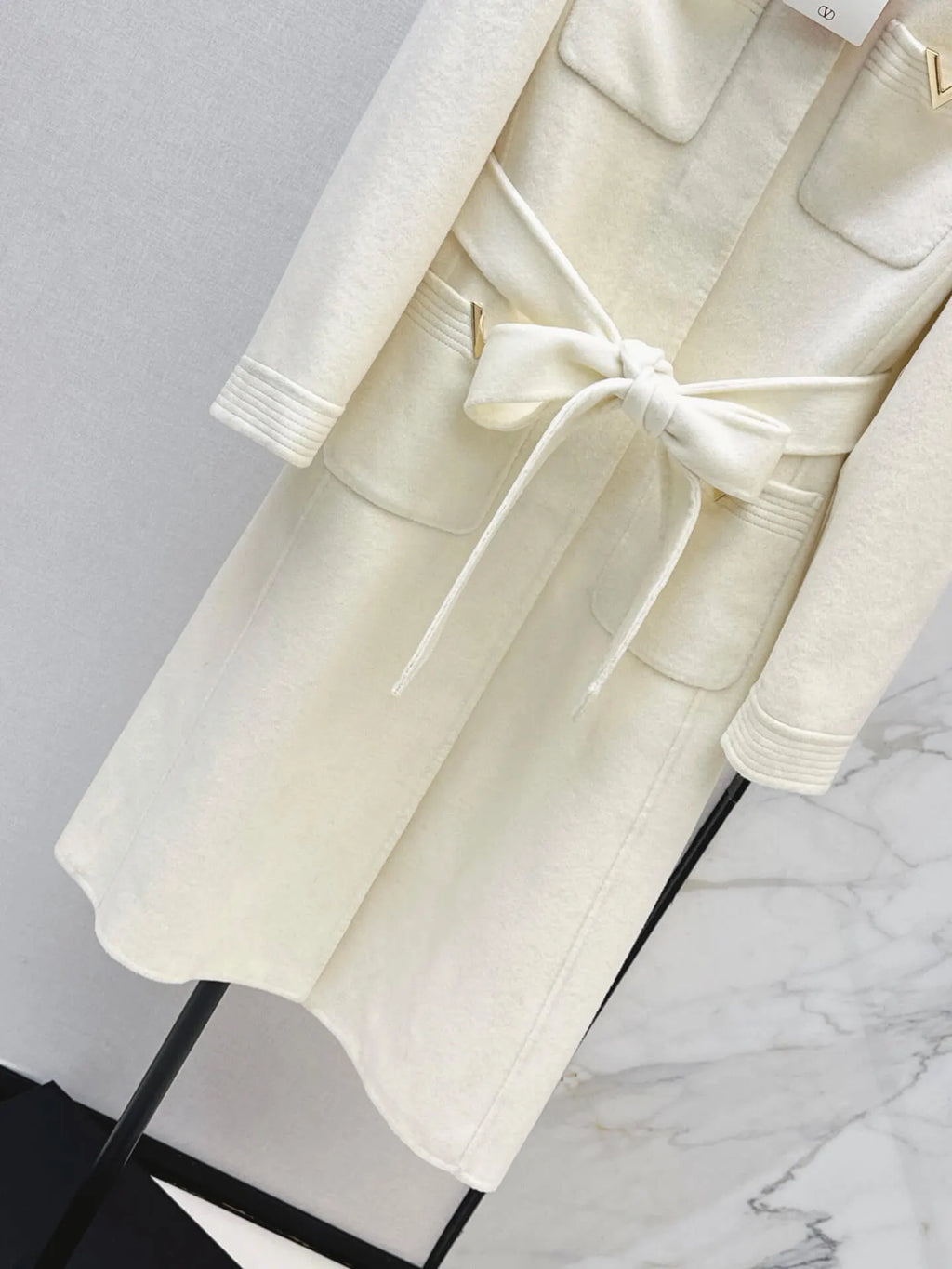V Detail Belted Collared Wool Coat