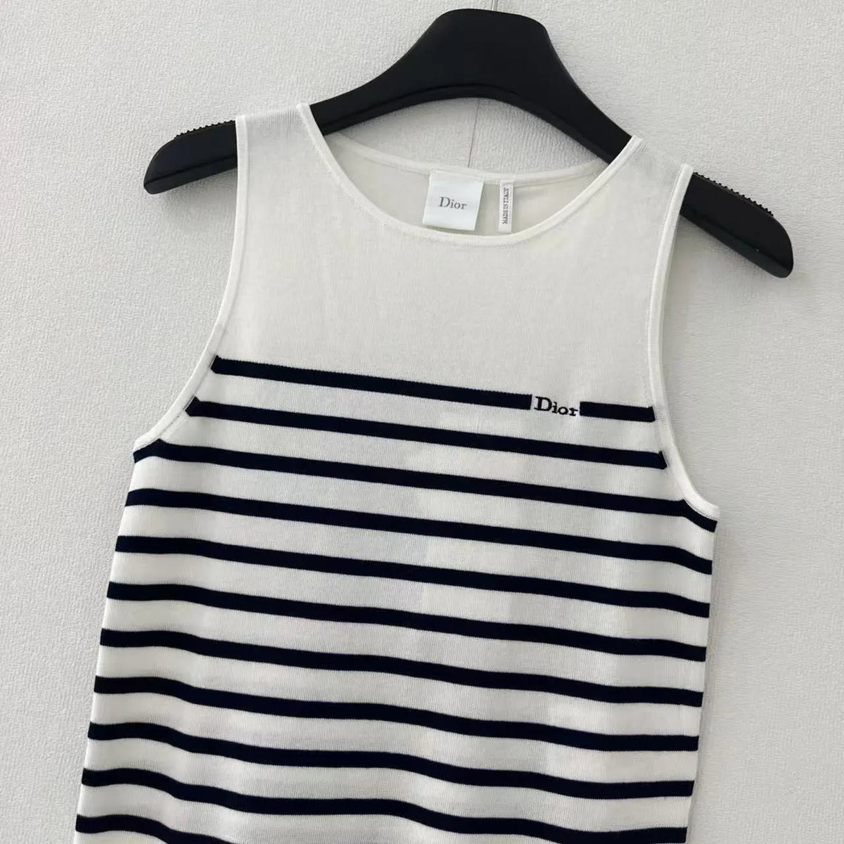 Partial Stripe Round Neck Vest