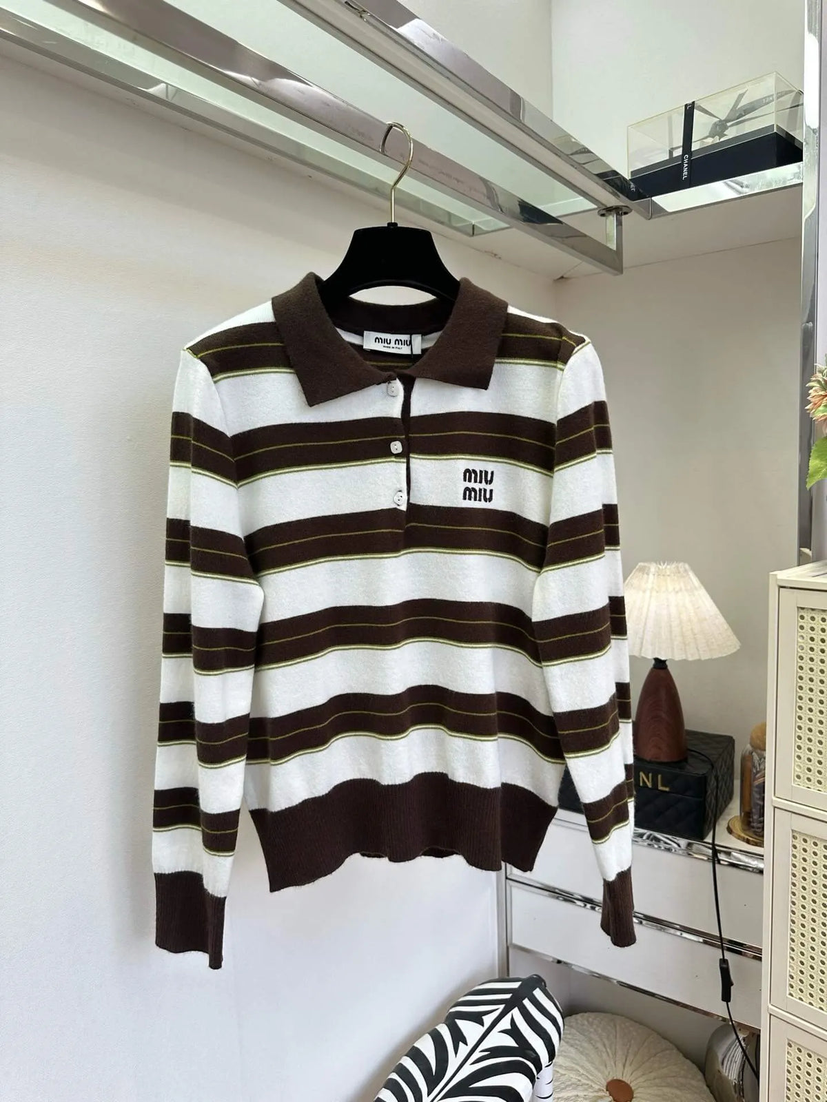 Vintage Contrast Stripe Knit Polo Top