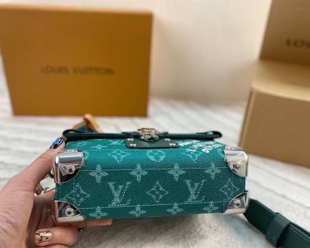Edgy Mini Shoulder Bag